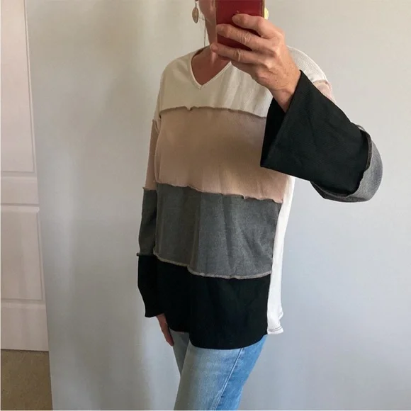 Waffle Knit, Color Block Long Sleeve Tunic Top - Picture 9 of 11